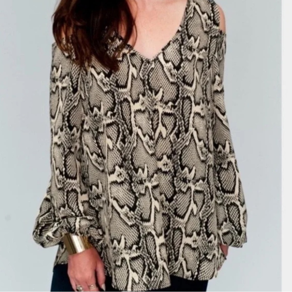 Show Me Your Mumu Cold Shoulder Snakeskin Top Blouse, Size Small